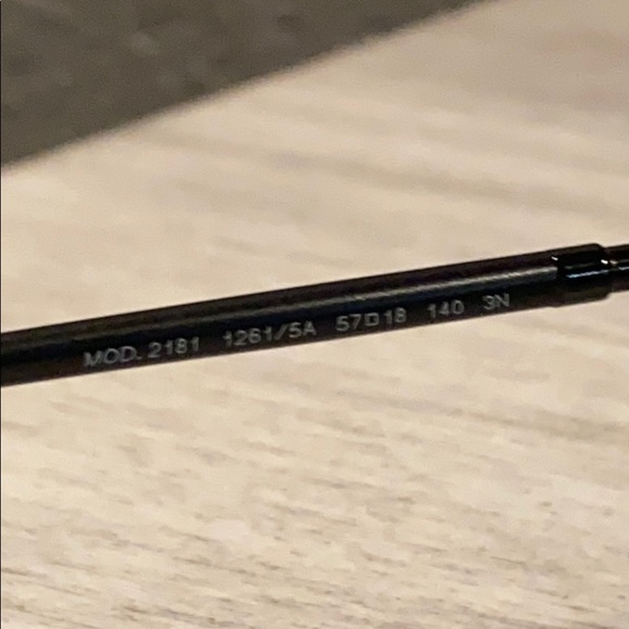 Versace unisex sunglasses authentic - Picture 7 of 12